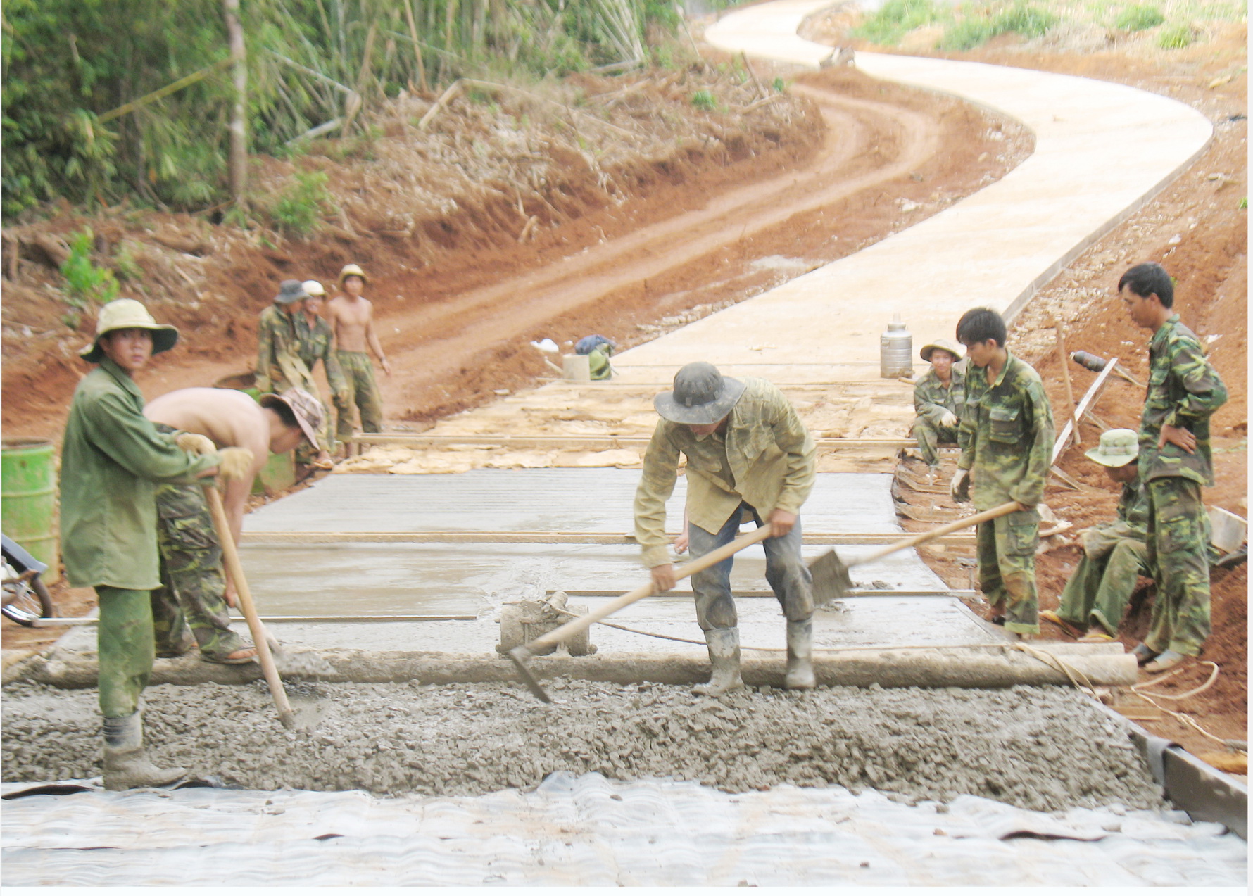 Công binh - những người lính du mục - Ảnh 3. Công binh - những người lính du mục - Ảnh 3.