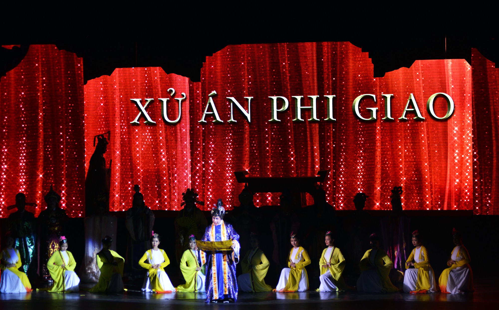 Phi Giao vẫn là của Ngọc Huyền - Ảnh 14. Phi Giao vẫn là của Ngọc Huyền - Ảnh 14.