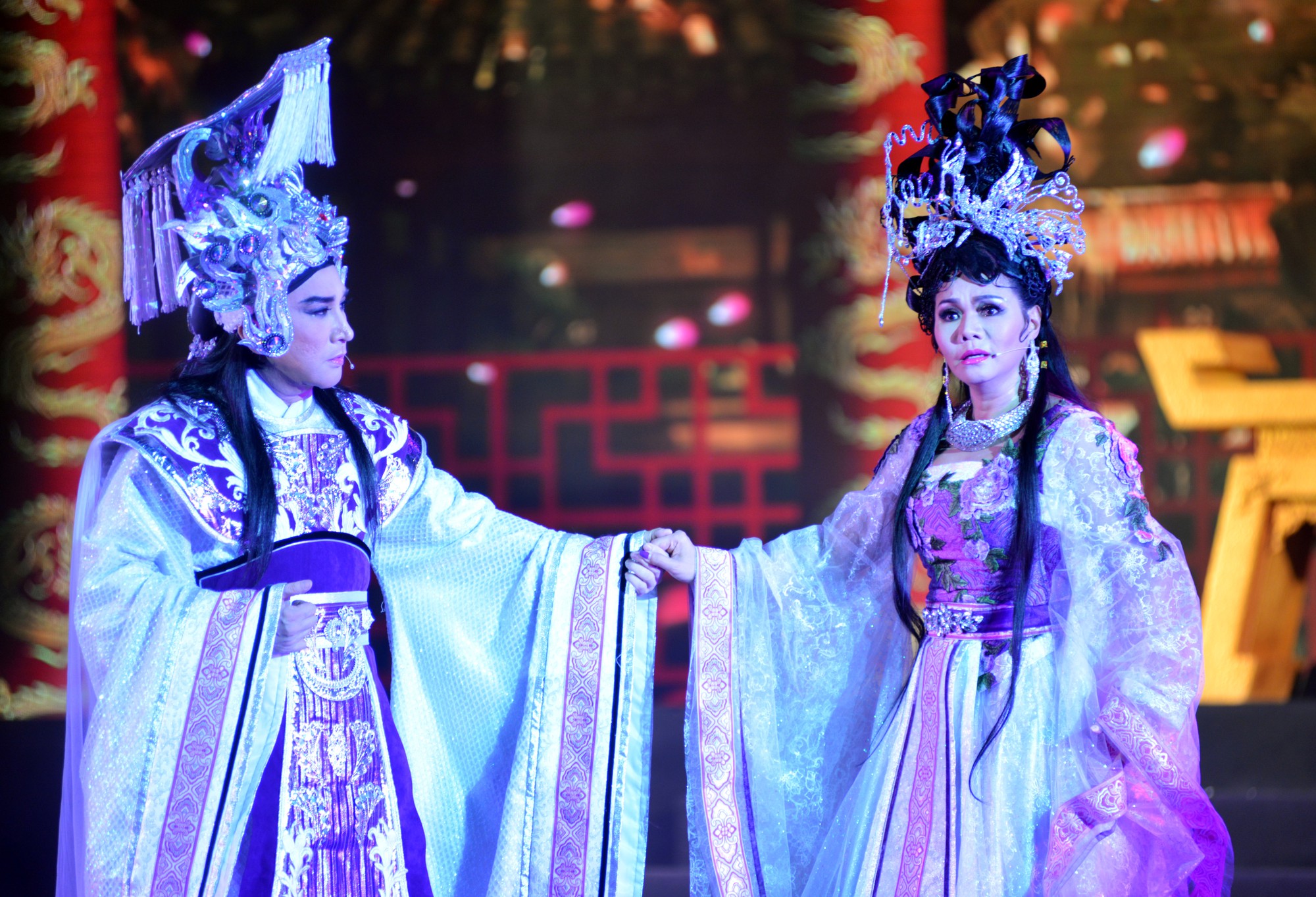 Phi Giao vẫn là của Ngọc Huyền - Ảnh 6. Phi Giao vẫn là của Ngọc Huyền - Ảnh 6.