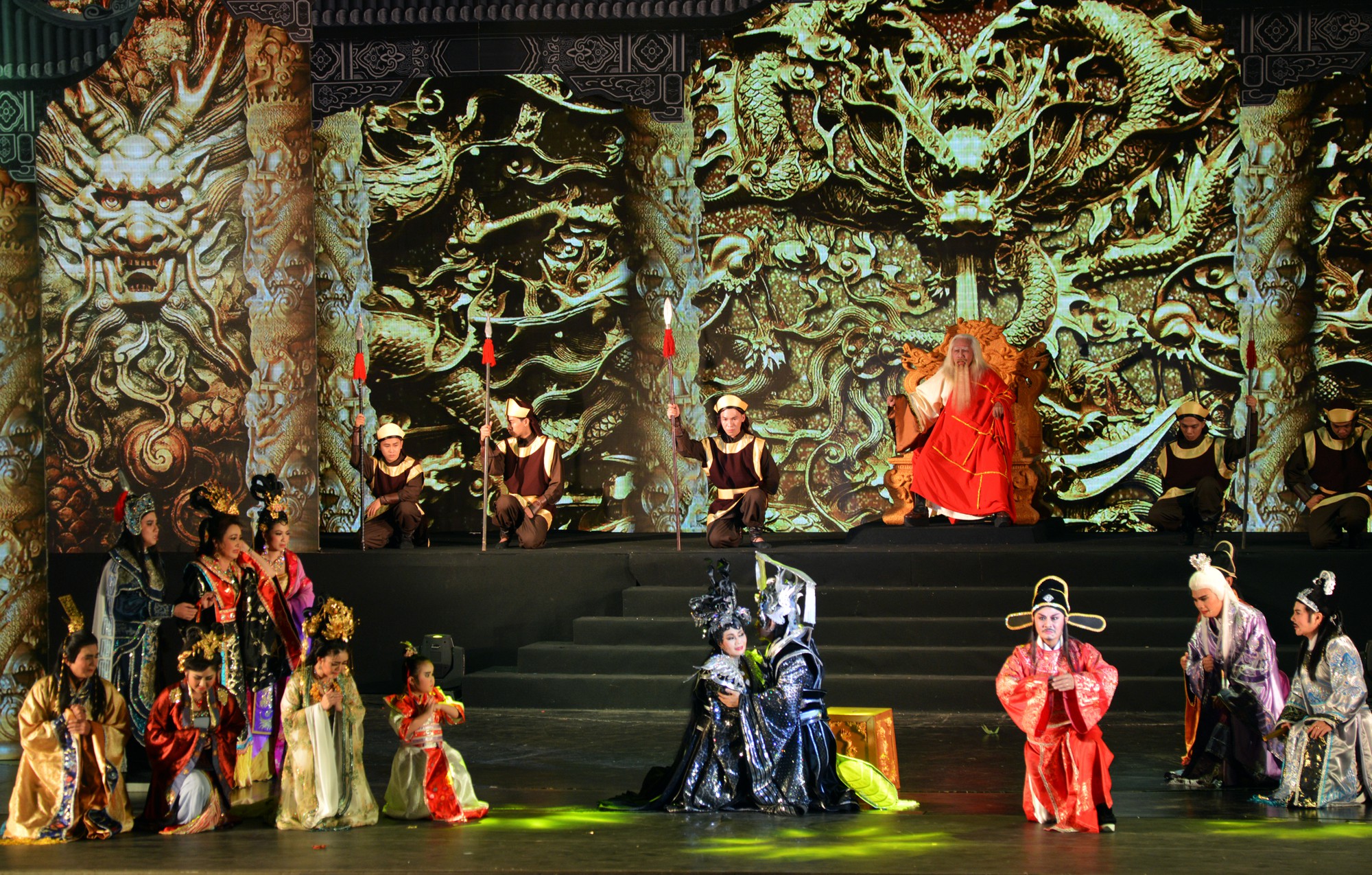 Phi Giao vẫn là của Ngọc Huyền - Ảnh 13. Phi Giao vẫn là của Ngọc Huyền - Ảnh 13.