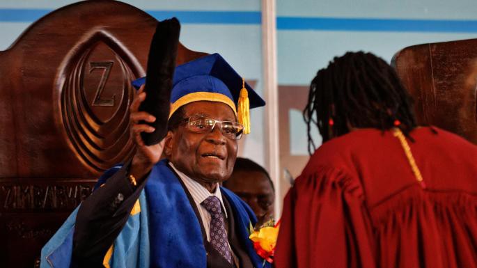 Zimbabwe dưới triều đại Mugabe qua mười con số khó tin - Ảnh 5. Zimbabwe dưới triều đại Mugabe qua mười con số khó tin - Ảnh 5.
