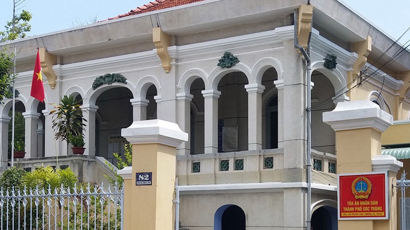 Khởi tố phó chánh án TAND TP Sóc Trăng - Ảnh 1. Khởi tố phó chánh án TAND TP Sóc Trăng - Ảnh 1.