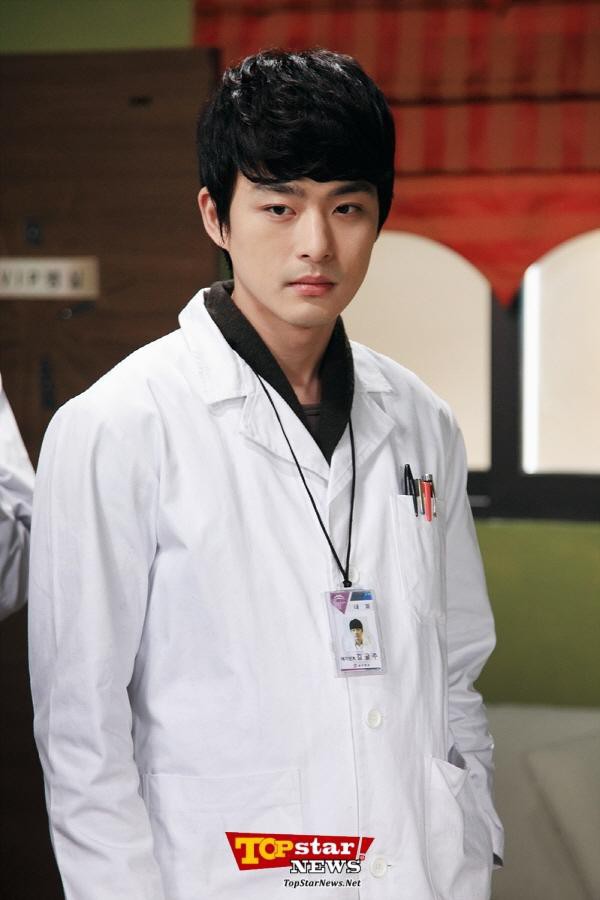 Em trai Ha Ji Won qua đời ở tuổi 34 vì trầm cảm - Ảnh 4. Em trai Ha Ji Won qua đời ở tuổi 34 vì trầm cảm - Ảnh 4.