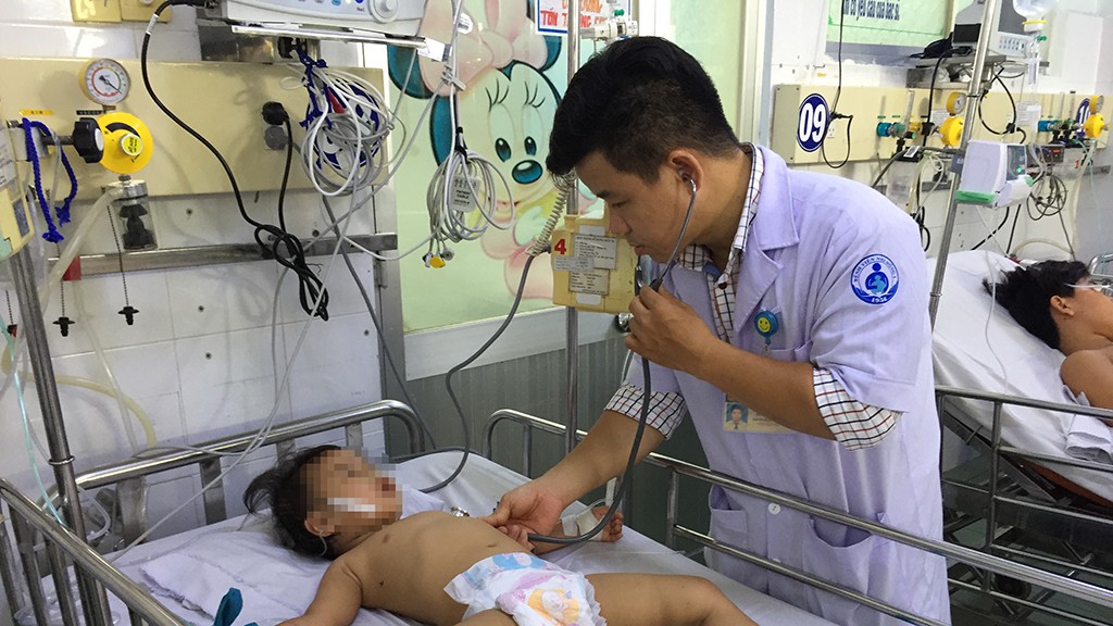 Nhiều trẻ nhiễm virút EV71 nguy hiểm - Ảnh 1. Nhiều trẻ nhiễm virút EV71 nguy hiểm - Ảnh 1.