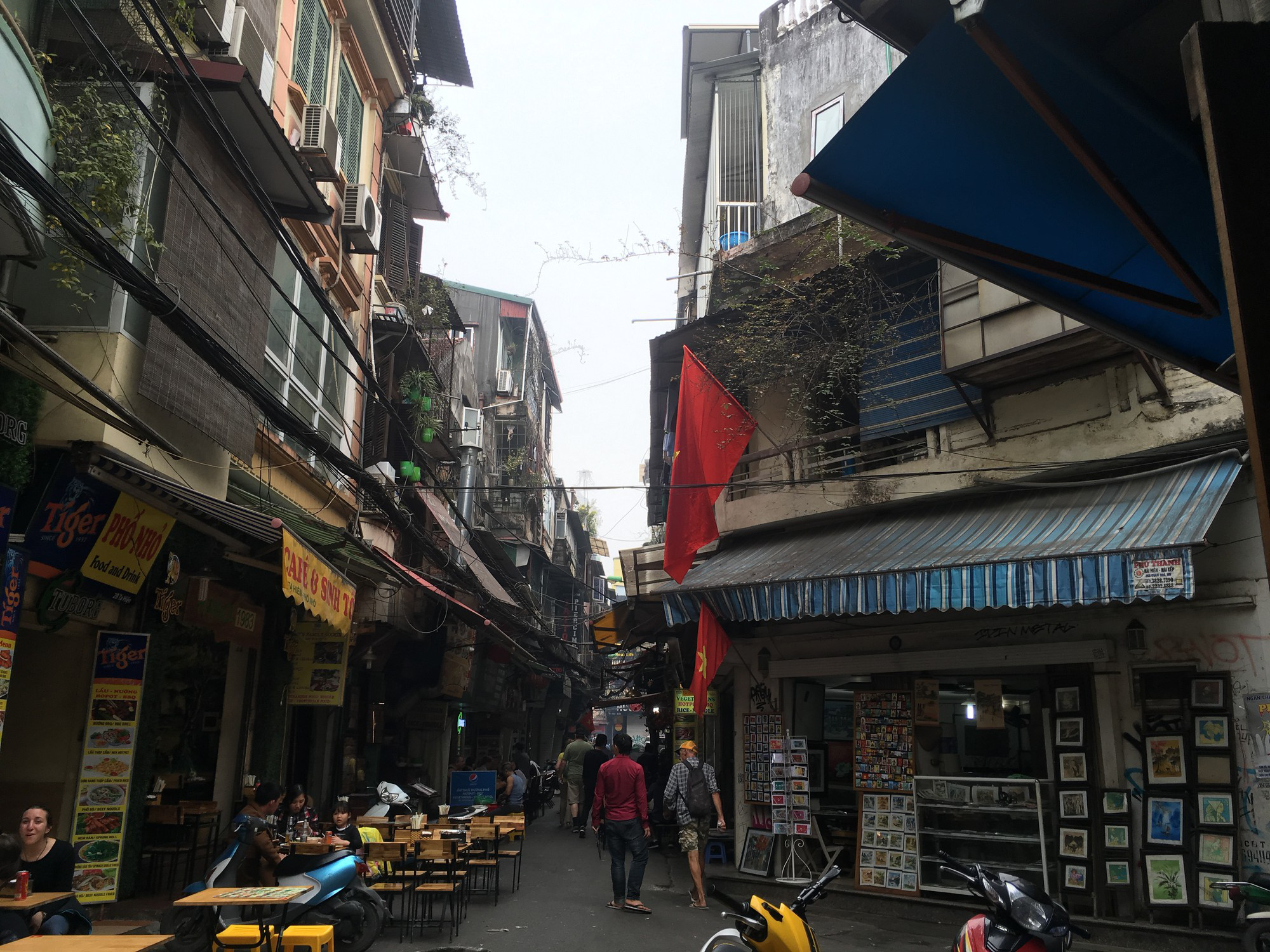 Đặt chỗ xem pháo hoa Hồ Gươm: 1,5 triệu/người - Ảnh 3. Đặt chỗ xem pháo hoa Hồ Gươm: 1,5 triệu/người - Ảnh 3.