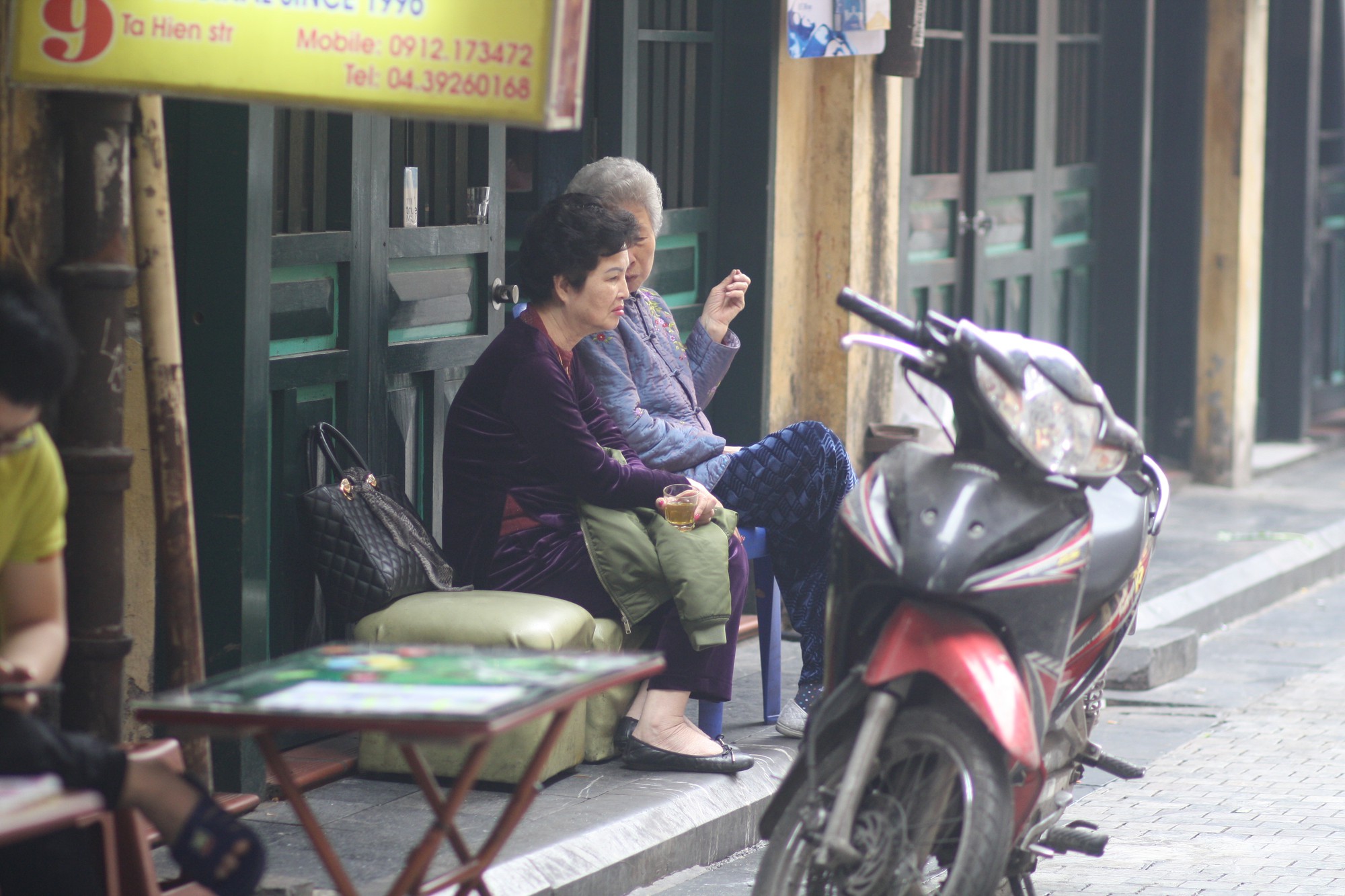 Đặt chỗ xem pháo hoa Hồ Gươm: 1,5 triệu/người - Ảnh 5. Đặt chỗ xem pháo hoa Hồ Gươm: 1,5 triệu/người - Ảnh 5.