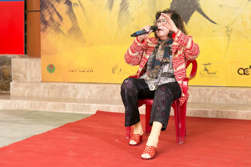 Đoàn phim Gạo chợ nước sông ra mắt ở Viện dưỡng lão nghệ sĩ - Ảnh 4. Đoàn phim Gạo chợ nước sông ra mắt ở Viện dưỡng lão nghệ sĩ - Ảnh 4.