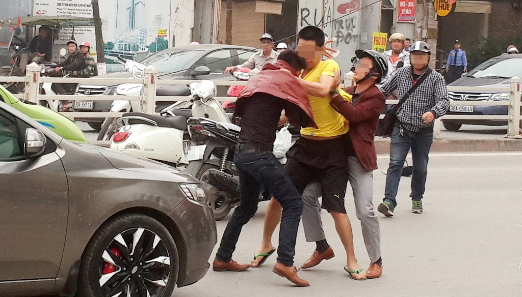 Lối sống đẹp cho giới trẻ: Thấy cái xấu... bình thường? - Ảnh 1. Lối sống đẹp cho giới trẻ: Thấy cái xấu... bình thường? - Ảnh 1.