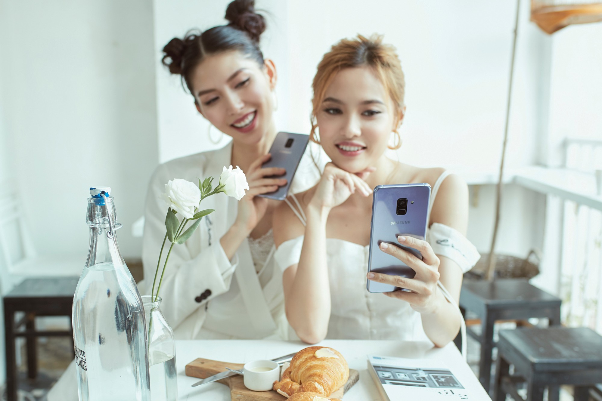 Trào lưu chụp ảnh selfie bằng camera kép trên điện thoại di động - Ảnh 7.