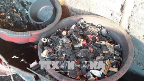 Cà phê trộn lõi pin có thể gây ngộ độc và phá hủy hệ thần kinh - Ảnh 1. Cà phê trộn lõi pin có thể gây ngộ độc và phá hủy hệ thần kinh - Ảnh 1.