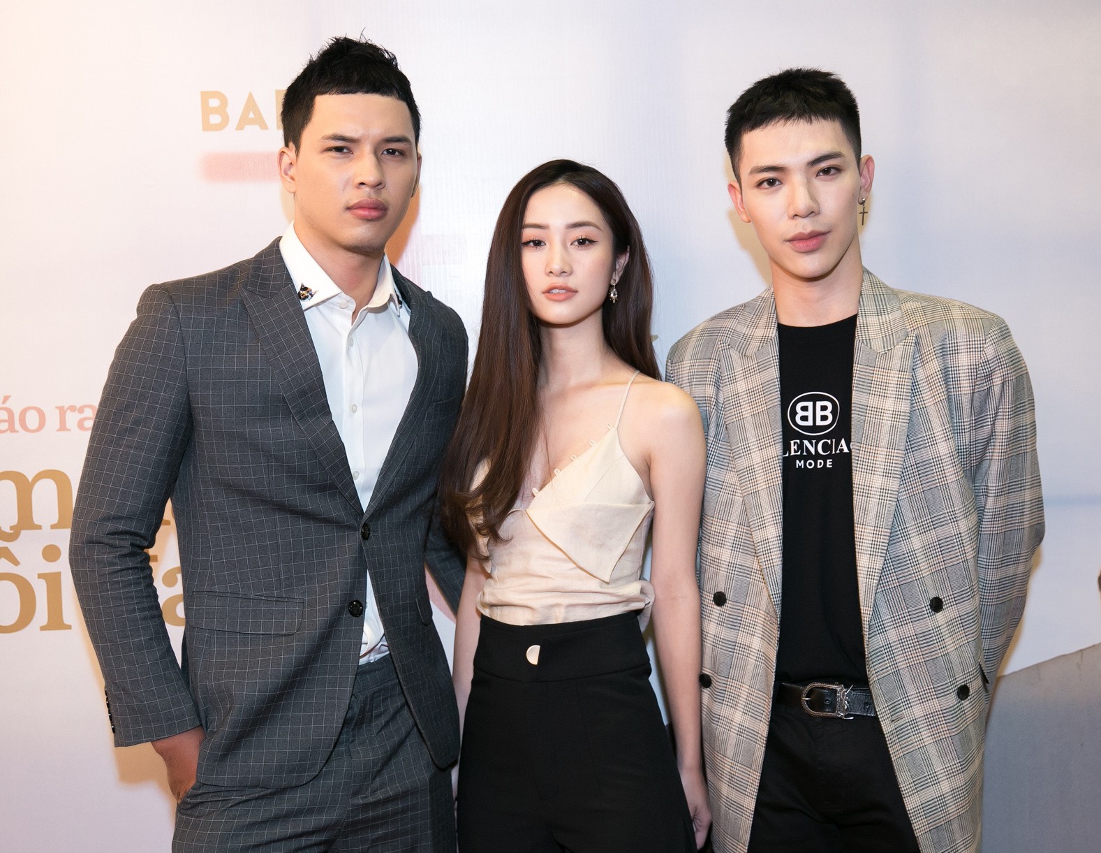 MV Chạm đáy nỗi đau của Erik không phải chuyện tình đam mỹ - Ảnh 6.