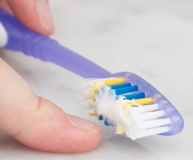 Kem đánh răng có fluor: Lợi và hại - Ảnh 1. Kem đánh răng có fluor: Lợi và hại - Ảnh 1.