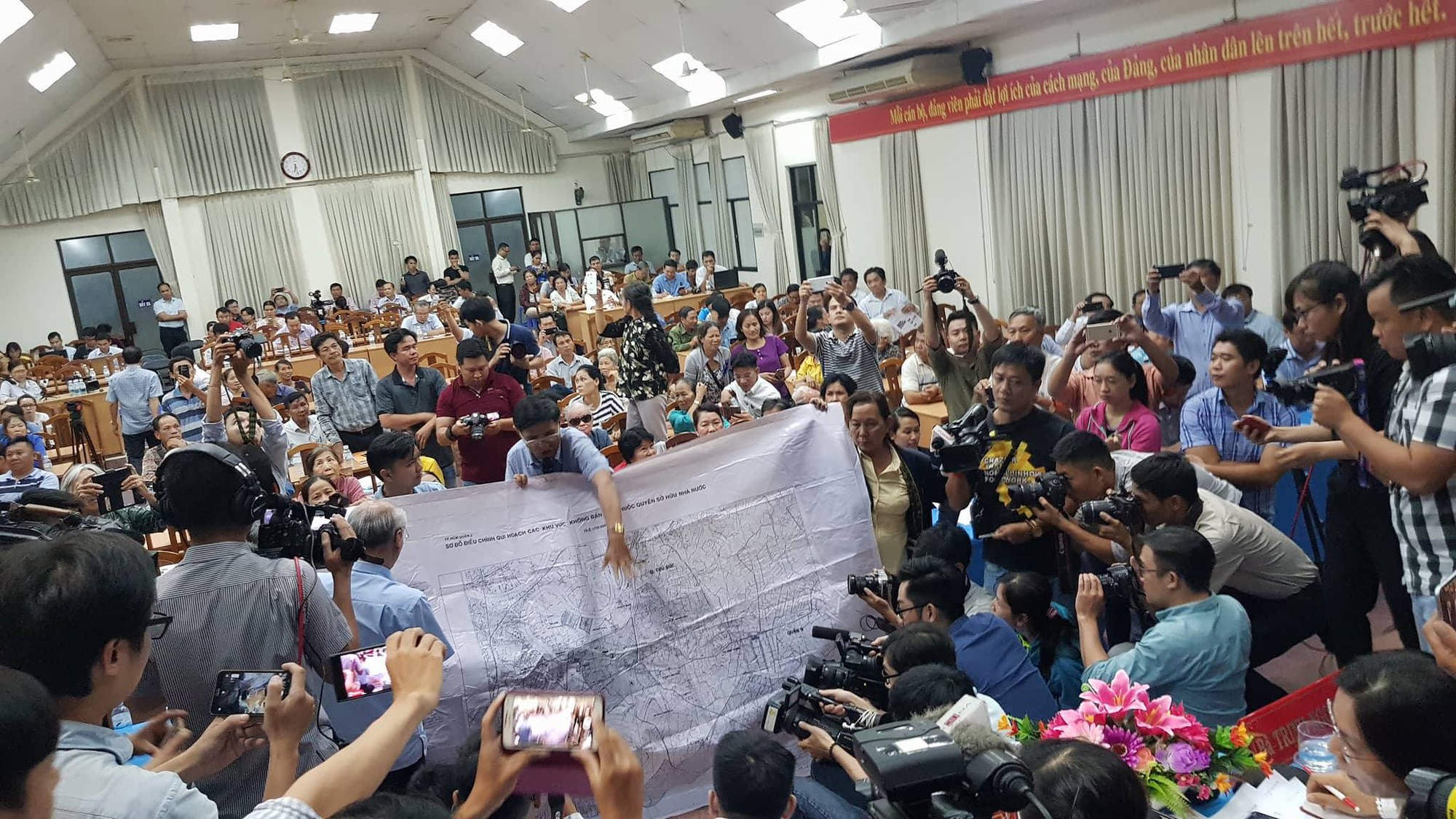 Nghiệt ngã giá đền bù, không được tái định cư tại Thủ Thiêm - Ảnh 3. Nghiệt ngã giá đền bù, không được tái định cư tại Thủ Thiêm - Ảnh 3.