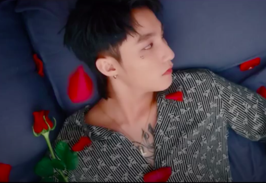 Đốt tranh Đức Mẹ sầu bi, Sơn Tùng M-TP có phải muốn đốt đền? - Ảnh 14.