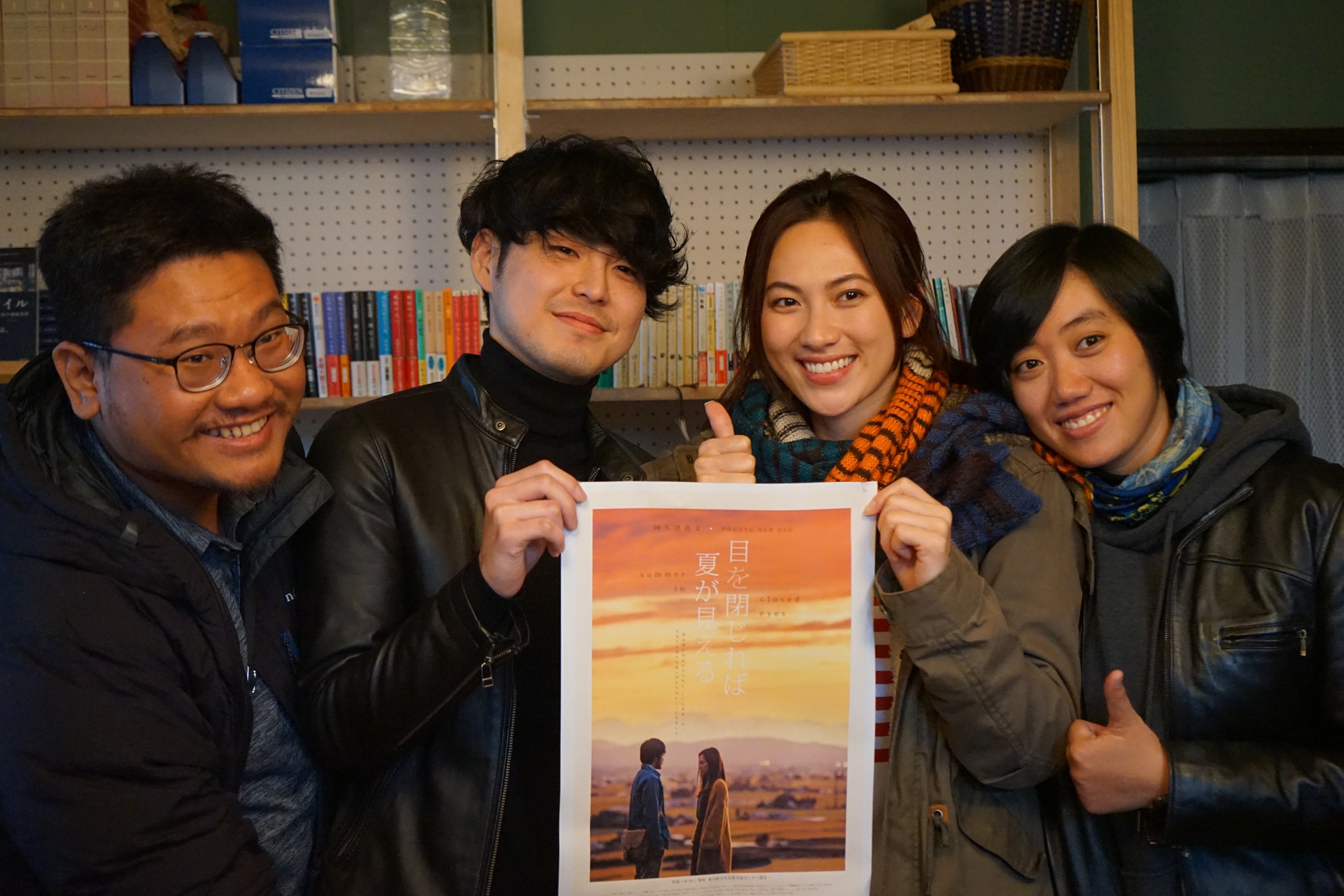 Nhắm mắt thấy mùa hè: Chuyến phiêu lưu của tuổi trẻ đã về đích! - Ảnh 4. Nhắm mắt thấy mùa hè: Chuyến phiêu lưu của tuổi trẻ đã về đích! - Ảnh 4.