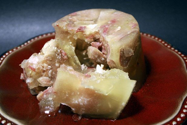 Tim rắn hổ mang còn đập vào top món ăn kinh dị nhất thế giới - Ảnh 16. Tim rắn hổ mang còn đập vào top món ăn kinh dị nhất thế giới - Ảnh 16.