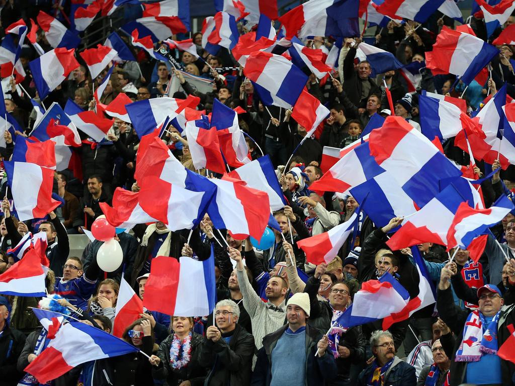 Nghe những bản Quốc ca hào hùng dịp World Cup - Ảnh 2. Nghe những bản Quốc ca hào hùng dịp World Cup - Ảnh 2.