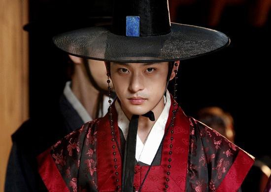 Em trai Ha Ji Won qua đời ở tuổi 34 vì trầm cảm - Ảnh 1. Em trai Ha Ji Won qua đời ở tuổi 34 vì trầm cảm - Ảnh 1.