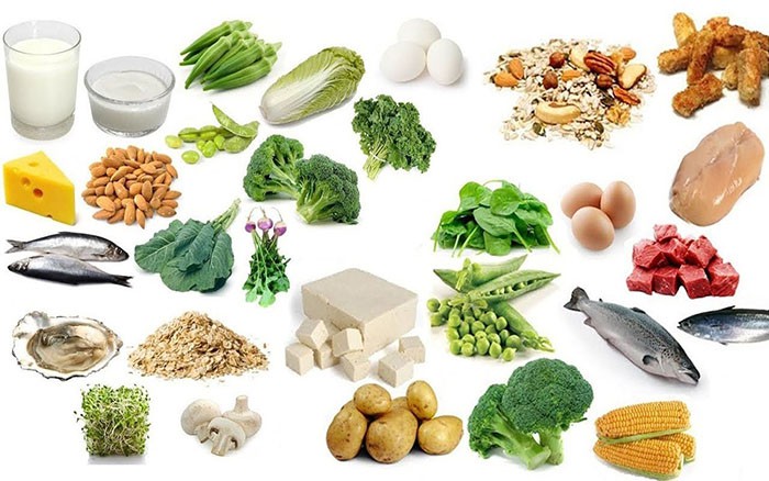 Bổ sung canxi đúng cách cho người cao tuổi - Ảnh 1. Bổ sung canxi đúng cách cho người cao tuổi - Ảnh 1.