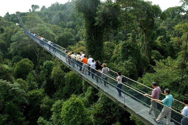 10 địa điểm tuyệt vời để đi bộ ở Đông Nam Á - Ảnh 7. 10 địa điểm tuyệt vời để đi bộ ở Đông Nam Á - Ảnh 7.