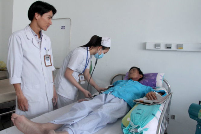 Khám chữa bệnh tại BV Ung thư Đà Nẵng - Ảnh: Đ.Cường