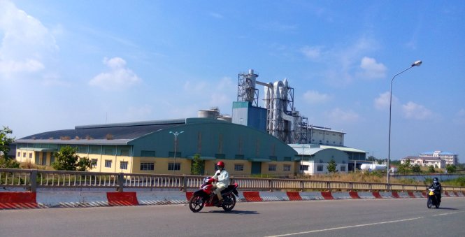 Nhà máy bột giấy Phương Nam được đầu tư 2.000 tỉ đồng để xây dựng nhưng không sử dụng được do sai về kỹ thuật Ảnh: SƠN LÂM