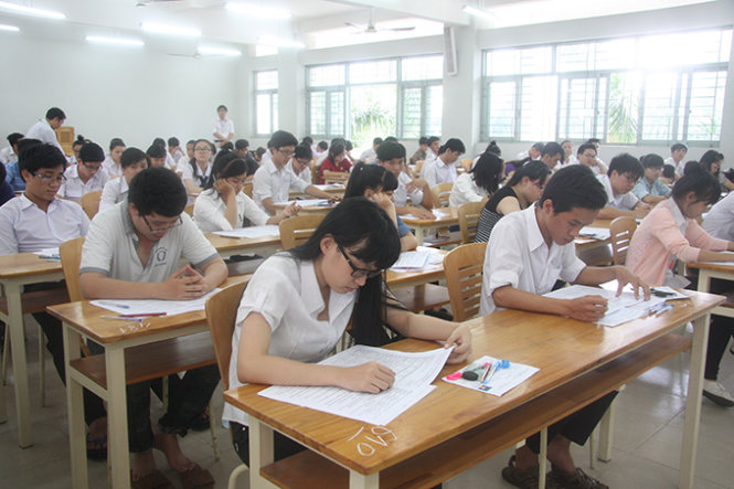 Thí sinh thi THPT quốc gia năm 2015 tại TP.HCM - Ảnh: Trần Huỳnh