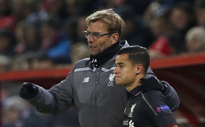 Coutinho (phải) sẽ là niềm hi vọng của HLV Klopp trong trận gặp West Brom - Ảnh: Reuters
