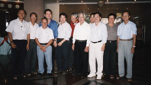 MjzGaAnR.jpg