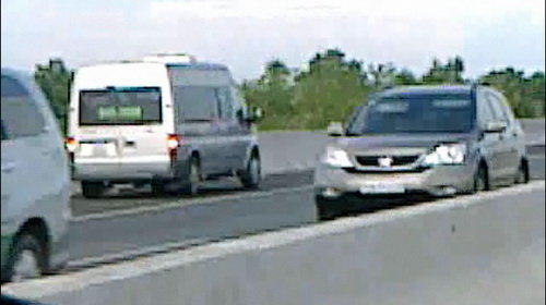 NK7rJ4T5.jpg