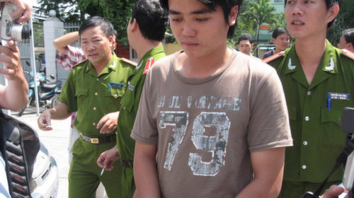 4tl2As8q.jpg