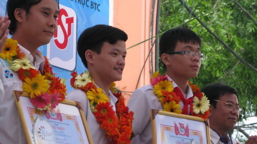 FwFrTMc8.jpg
