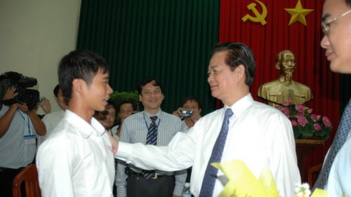 aAjpHZKv.jpg