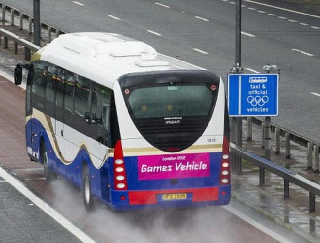 London mất điểm trước các vị khách quốc tế trong lần đầu tiên tiếp đón.