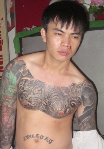 R8re0Jv0.jpg