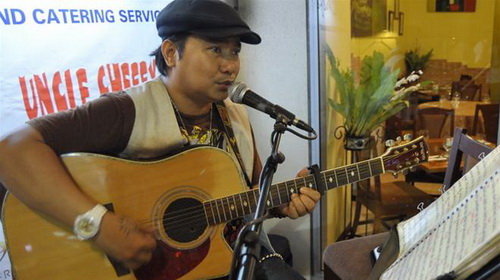 axk5eE74.jpg