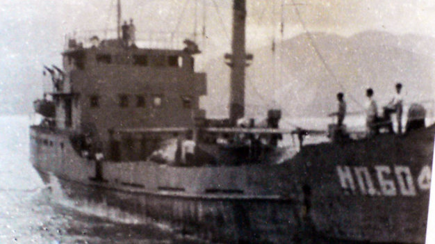 v7zalq3m.jpg