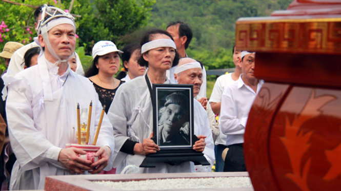 TeoJQGoE.jpg