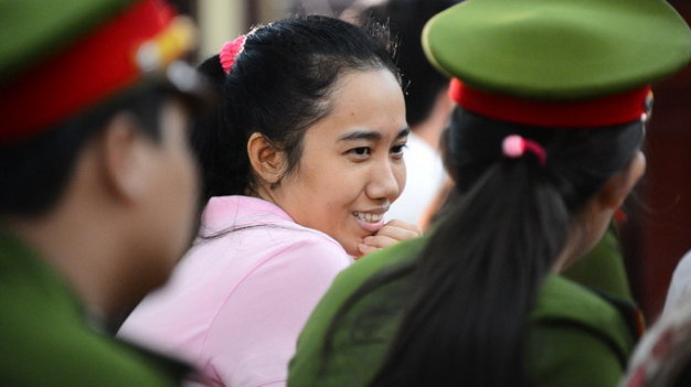 AY24qo9T.jpg