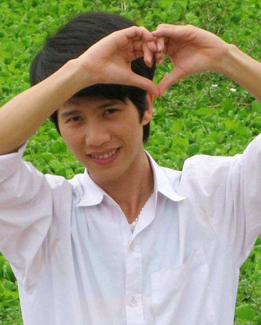 Mkm5UtQn.jpg