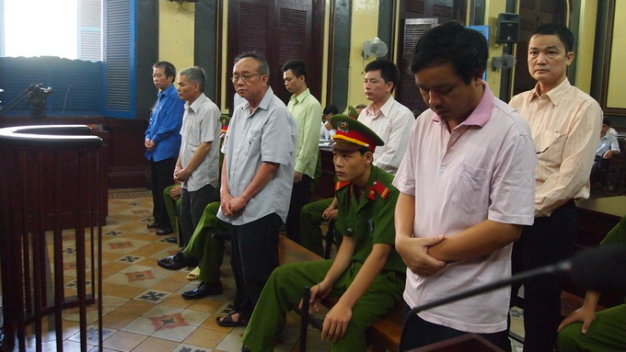 qu8bsLFh.jpg