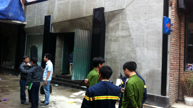 y09FCoU8.jpg