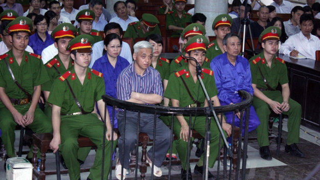 XIUYFj05.jpg