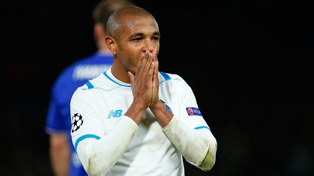 Sự thất vọng của tiền đạo Brahimi khi đội Porto của anh bị loại - Ảnh: Reuters
