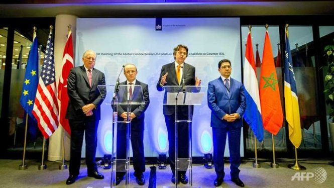 Bộ trưởng các nước tại trụ sở Europol, Hà Lan Ảnh: AFP