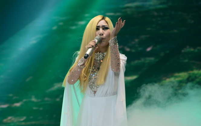 Hương Tràm hát trong The Remix liveshow 4