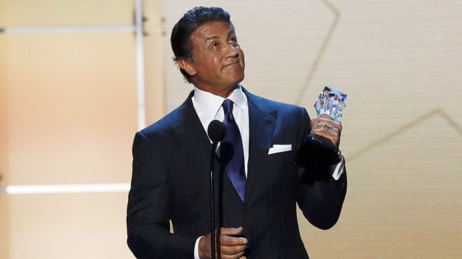 Stallone tại lễ trao giải thưởng Critic's choice - Ảnh Reuters