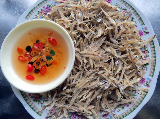 Khô rang cơm mồm chấm nước mắm