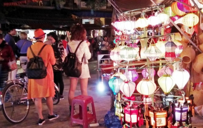 Phố đi bộ ở khu phố cổ Hội An - Ảnh: Lê Trung