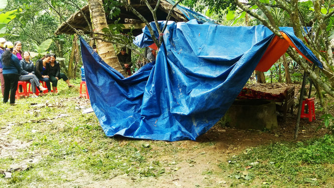 Chiếc giếng hoang nơi nạn nhận nghi bị truy đuổi dẫn đến chết